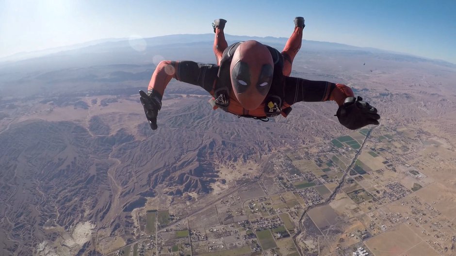 SWNS_DEADPOOL_SKYDIVE_002.jpg