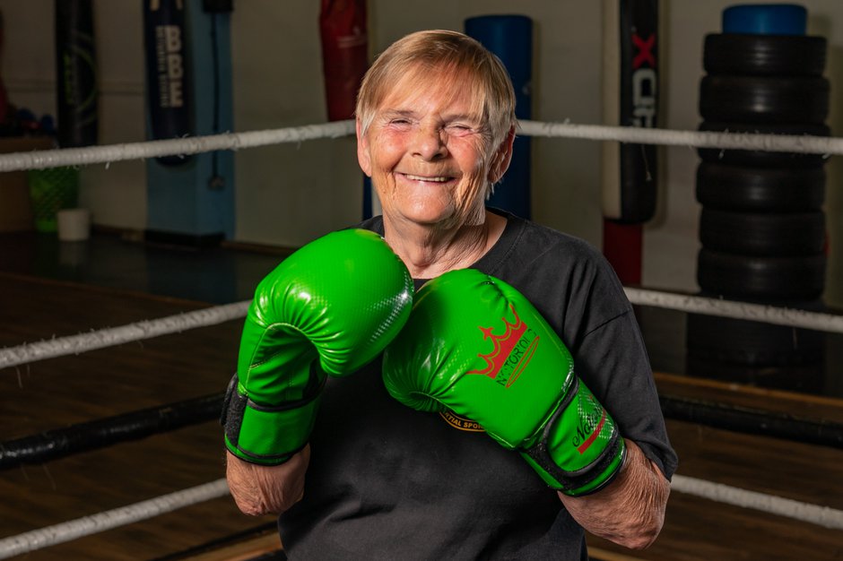 SWNS_KICKBOXING_GRAN_009.jpg